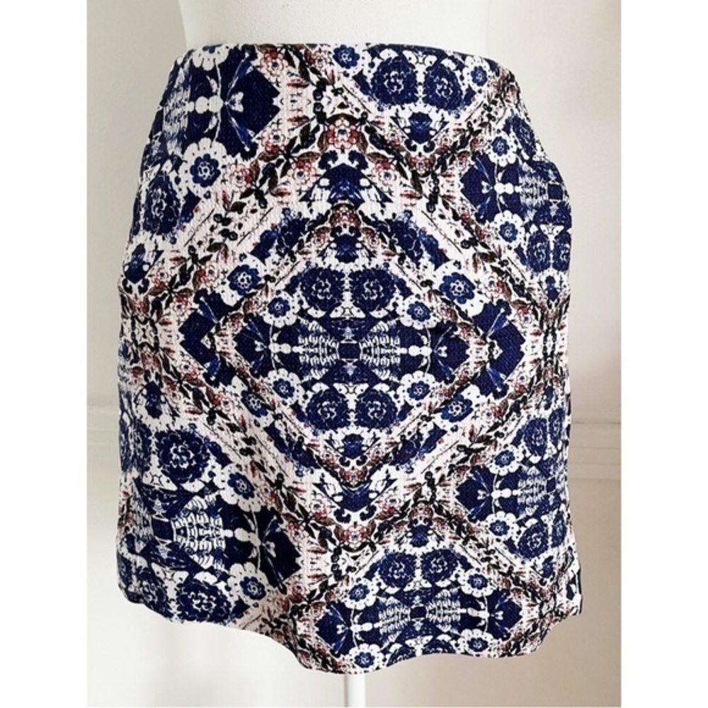 Joe Fresh • Patterned Navy White Mini Skirt